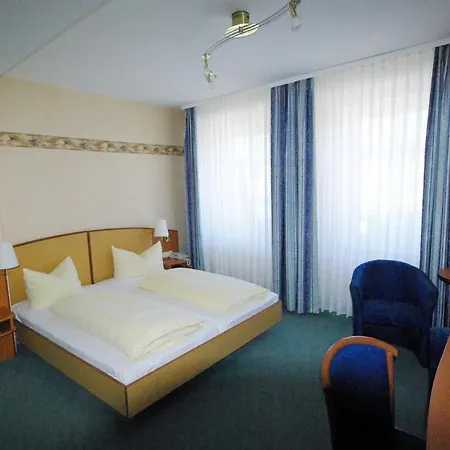 Quellenpark Hotell 3*
